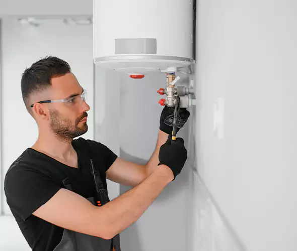 Expert Plumber for Water Heater Expansion Tank Installation in Woodmere, NY